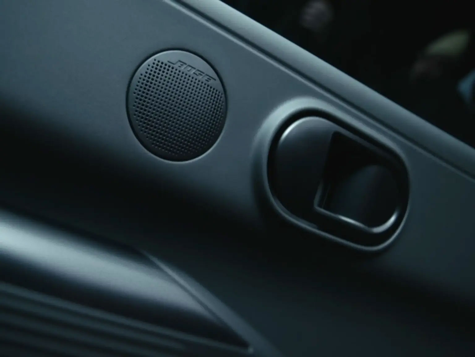 AutoCenter Benz GmbH – News, Hyunday – Mehr als Freiheit. Entdecke den neuen Hyundai IONIQ 3 – IONIQ 3, BOSE® Premium Sound System